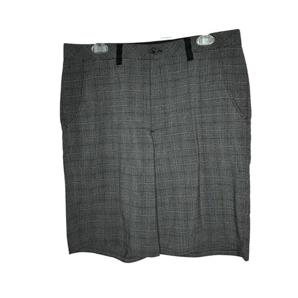 Travis Mathew Charcoal Gray Performance Golf Outdoors Shorts Size 34 - Picture 1 of 11